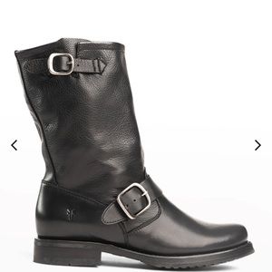 FRYE Women's Veronica Short Boot